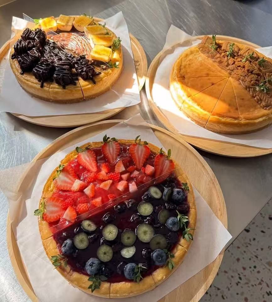 Assorted cheesecakes